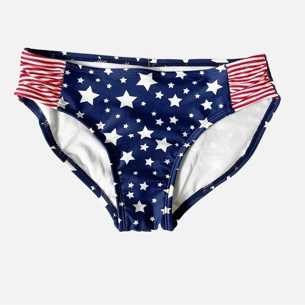 ✨NEW!✨ CAT & JACK Girl’s Stars and Stripes Bikini Bottom - Size Large (10/12)